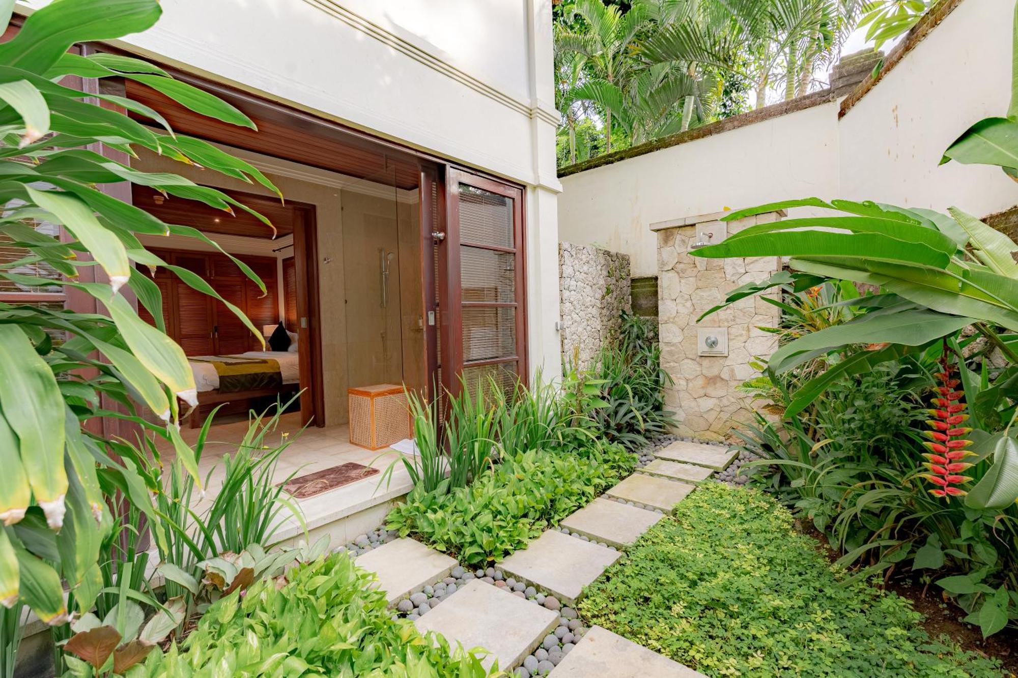 Villa Dorado - Steps From Jimbaran Beach Ngoại thất bức ảnh