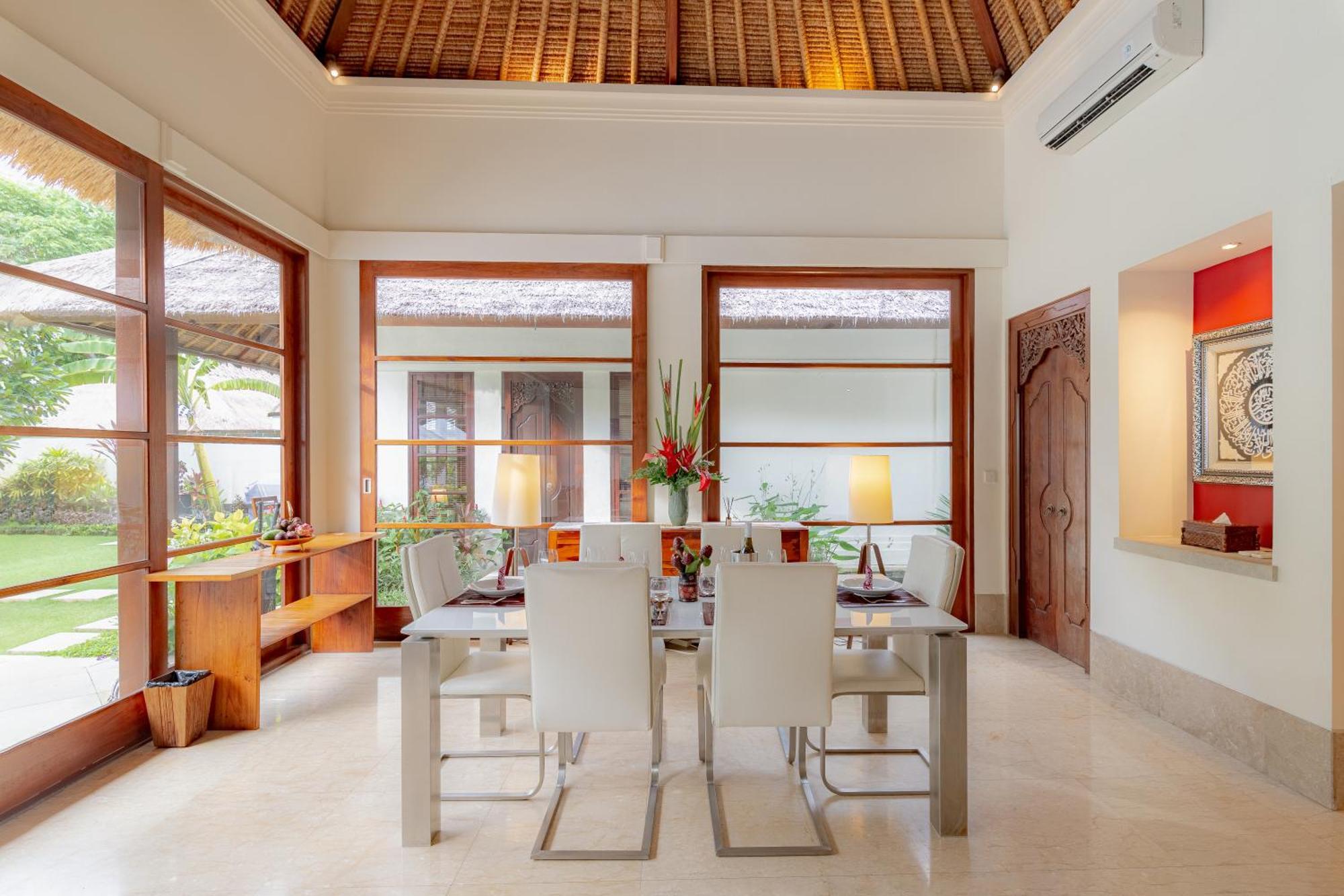 Villa Dorado - Steps From Jimbaran Beach Ngoại thất bức ảnh