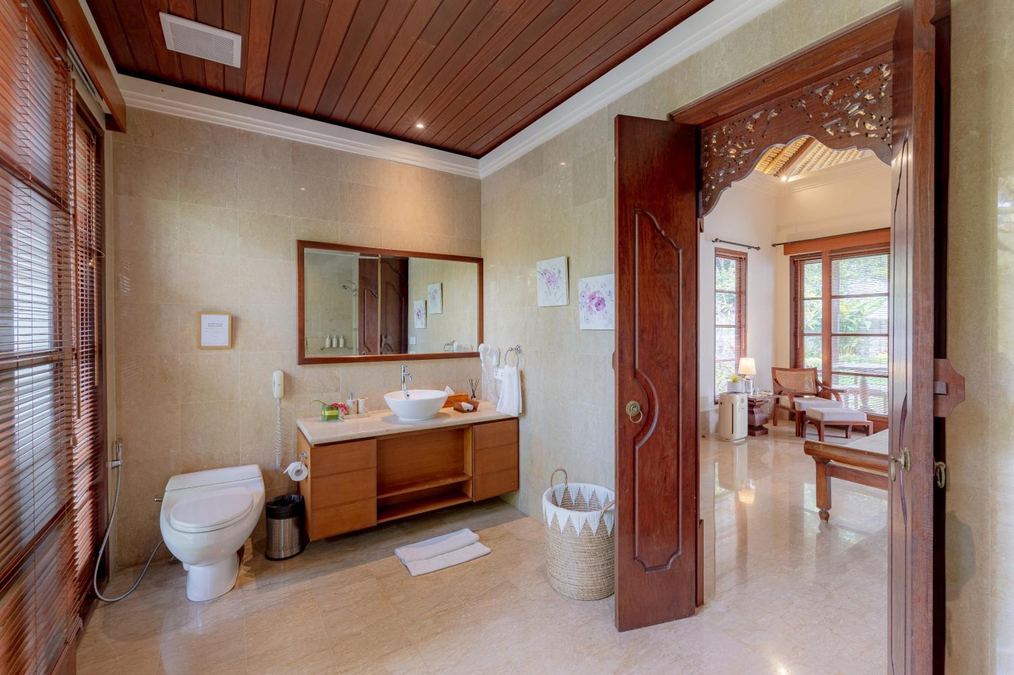 Villa Dorado - Steps From Jimbaran Beach Ngoại thất bức ảnh