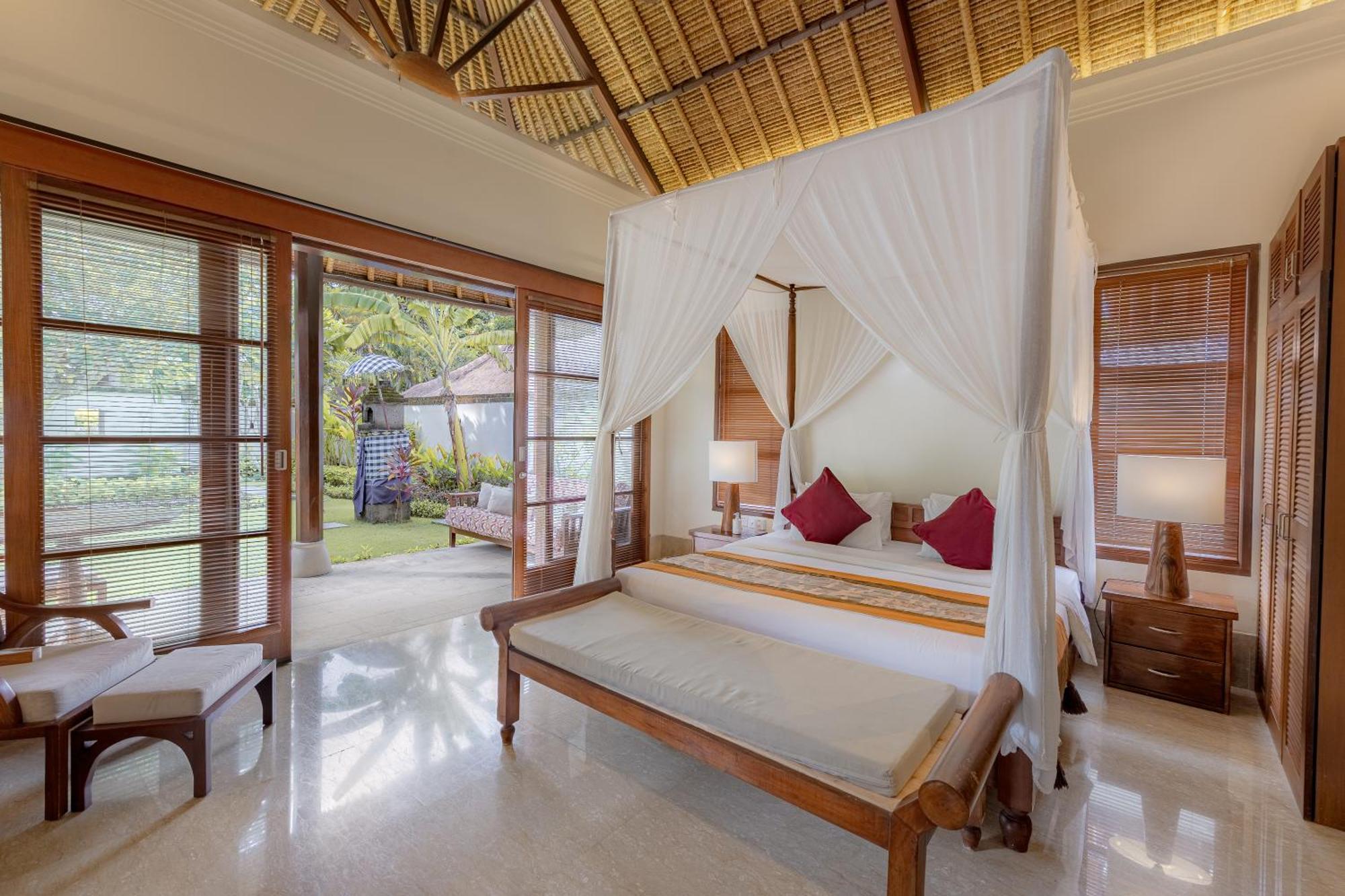 Villa Dorado - Steps From Jimbaran Beach Ngoại thất bức ảnh