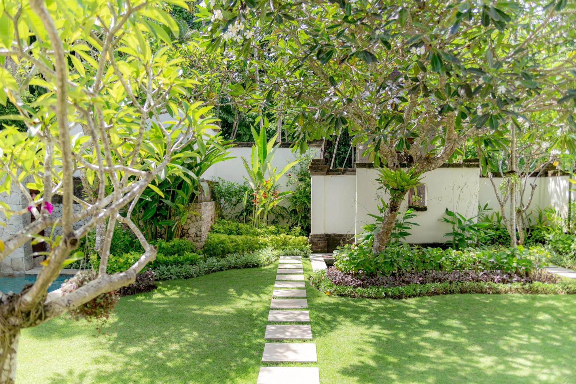 Villa Dorado - Steps From Jimbaran Beach Ngoại thất bức ảnh